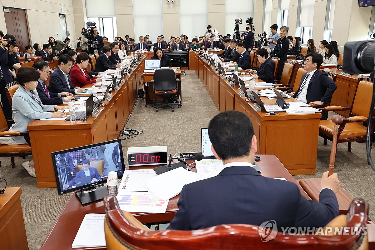 [黑特] 韓國在野黨為李在明提案修選舉法刑訴法