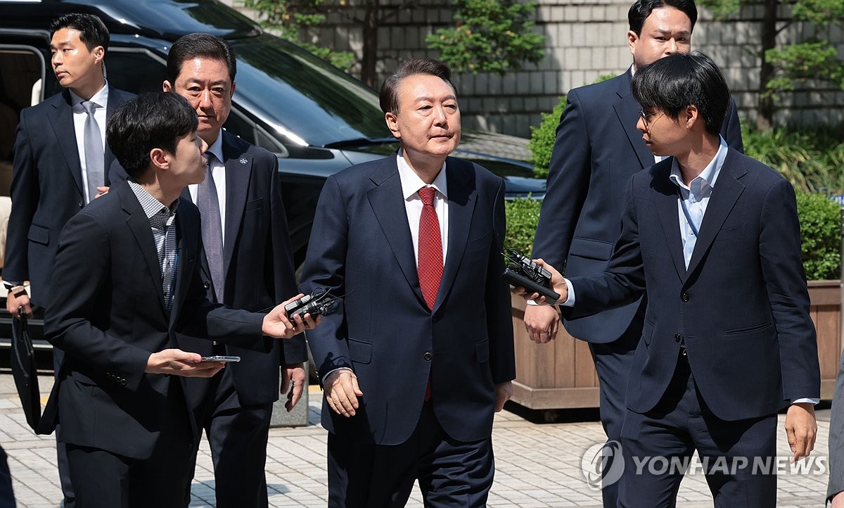 내란혐의 5차 공판 출석하는 윤석열 전 대통령