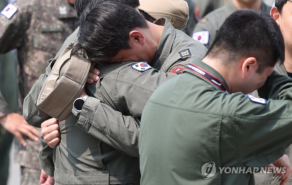 "이런 일 다시 없게"…해군초계기 순직자 분향소, 추모 발길(종합)