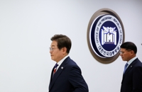 李대통령 재판연기 '검찰 항고' 야권 주장에…법조계 "어려워"