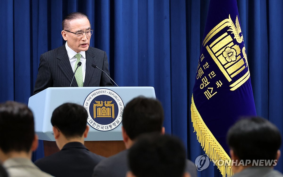위성락, 日총리보좌관과 조찬…"양국 관계발전 논의, 긴밀소통키로"
