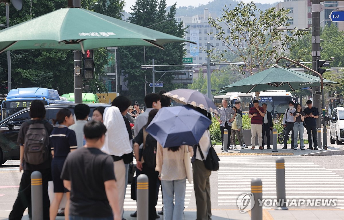 남부지방에 올여름 첫 폭염주의보…당분간 더위 이어질 듯