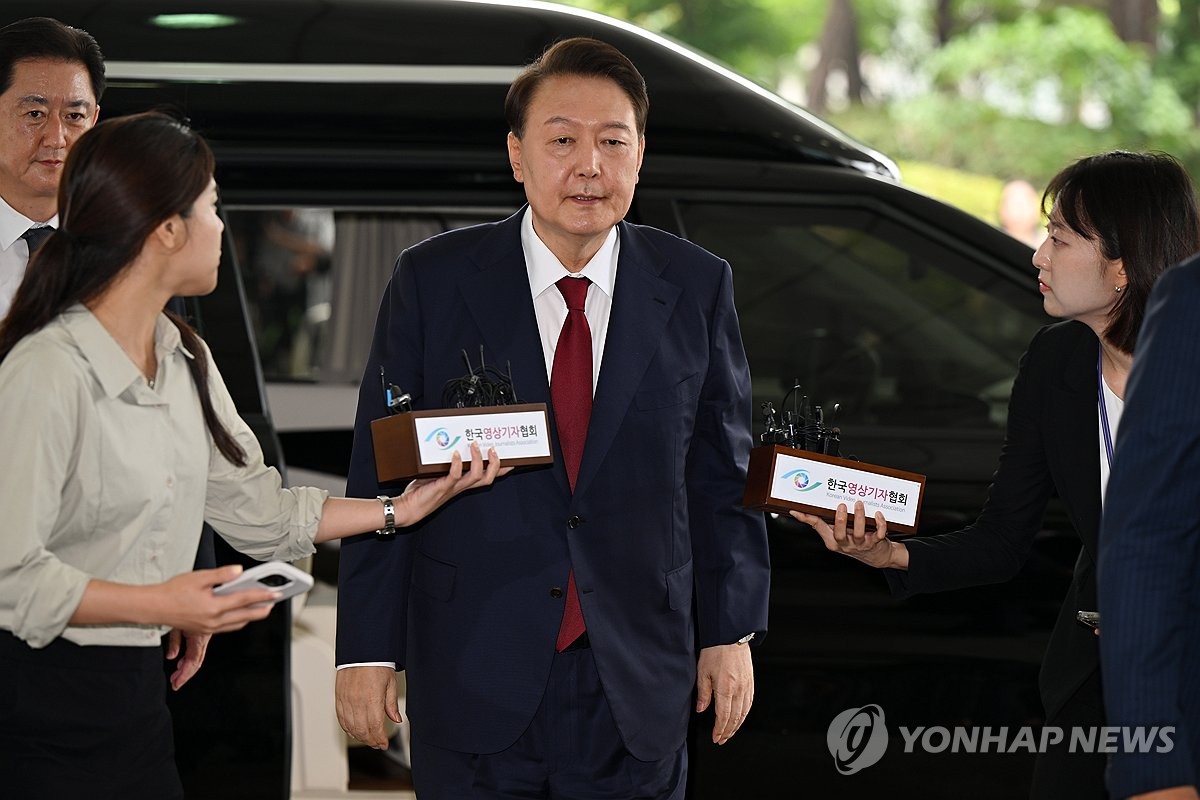 특검 "尹 오후조사 사실상 거부중…변호인단 수사 방해 …