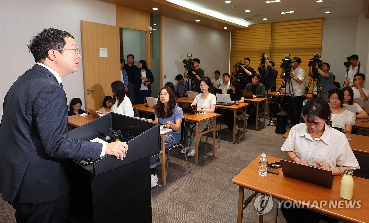 해병특검, 이종섭·김계환 등 핵심 출국금지…강제수사 검…