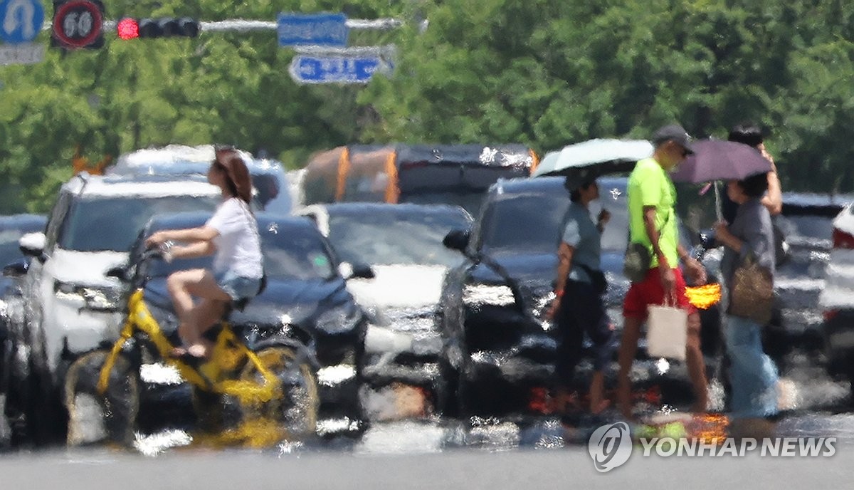 보양식·빙과에 휴게버스까지…산업현장 "폭염 피해 막아라"