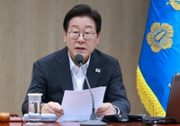李대통령 &quot;비공개 회의내용, 정치 활용 안돼&quot;…이진숙에 &#x27;경고&#x27;