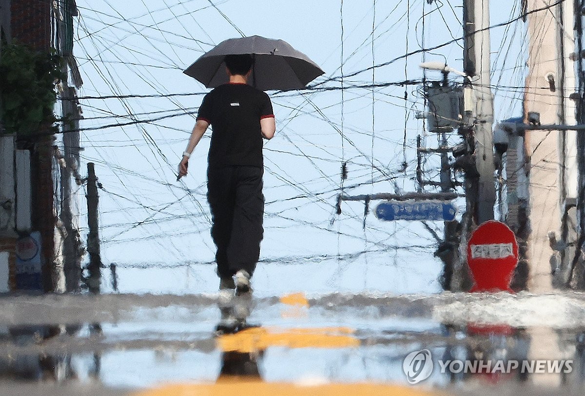 서울, 12일만에 열대야 벗어났지만…한낮 36도까지 올라