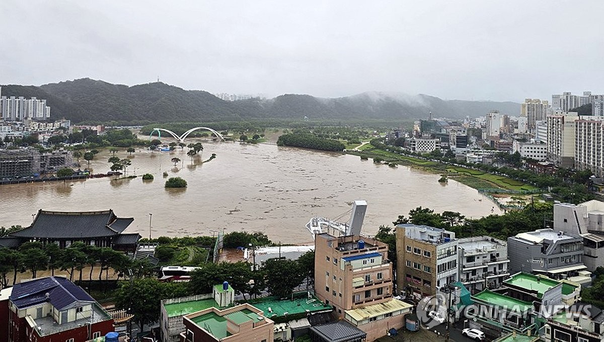 울산 태화강 홍수특보·곳곳 침수…울주 3개 마을 주민대…