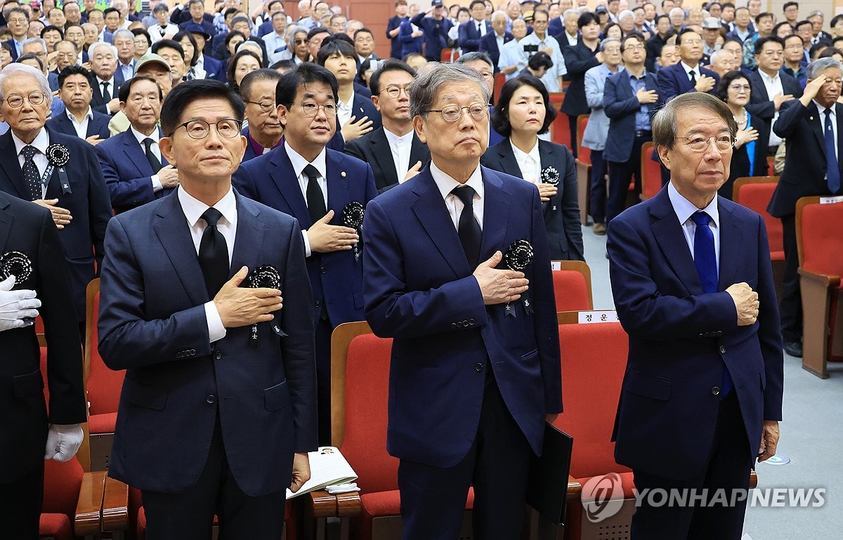 김문수 "이승만 있었으면 무기력한 