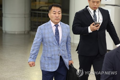 '尹 격노 위증' 김계환 구속영장 기각…"도망·증거인멸 염려 없어"