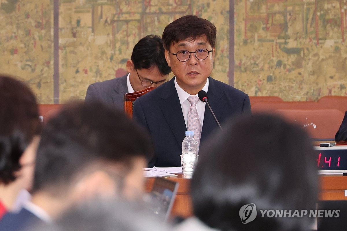 최휘영, NHN 시절 게임 불법환전 논란에 "관리감독 노력하겠다"