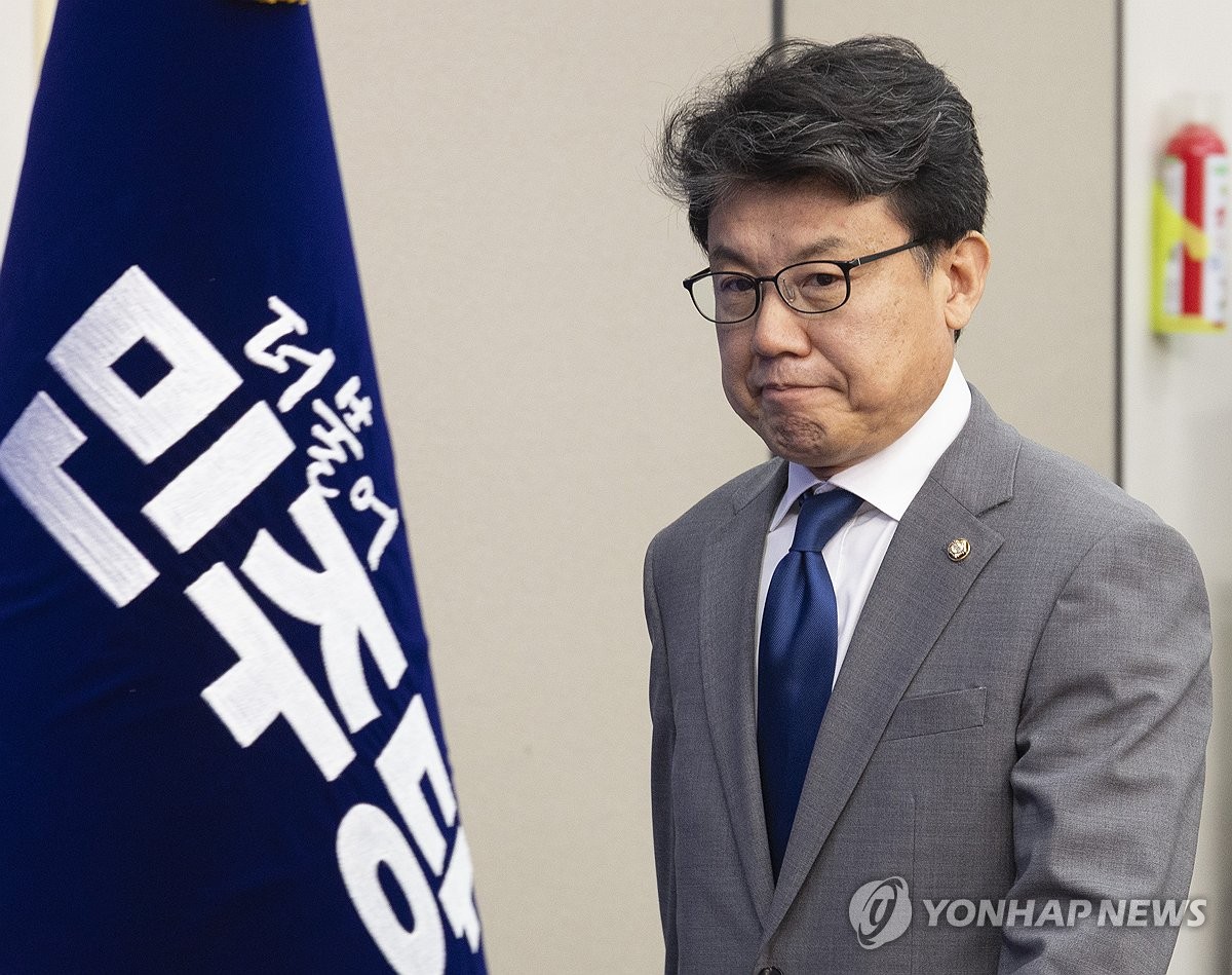 진성준 "주식시장 안 무너져"…'대주주 기준' 놓고 與…