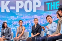 Lee meets 'KPop Demon Hunters' creators
