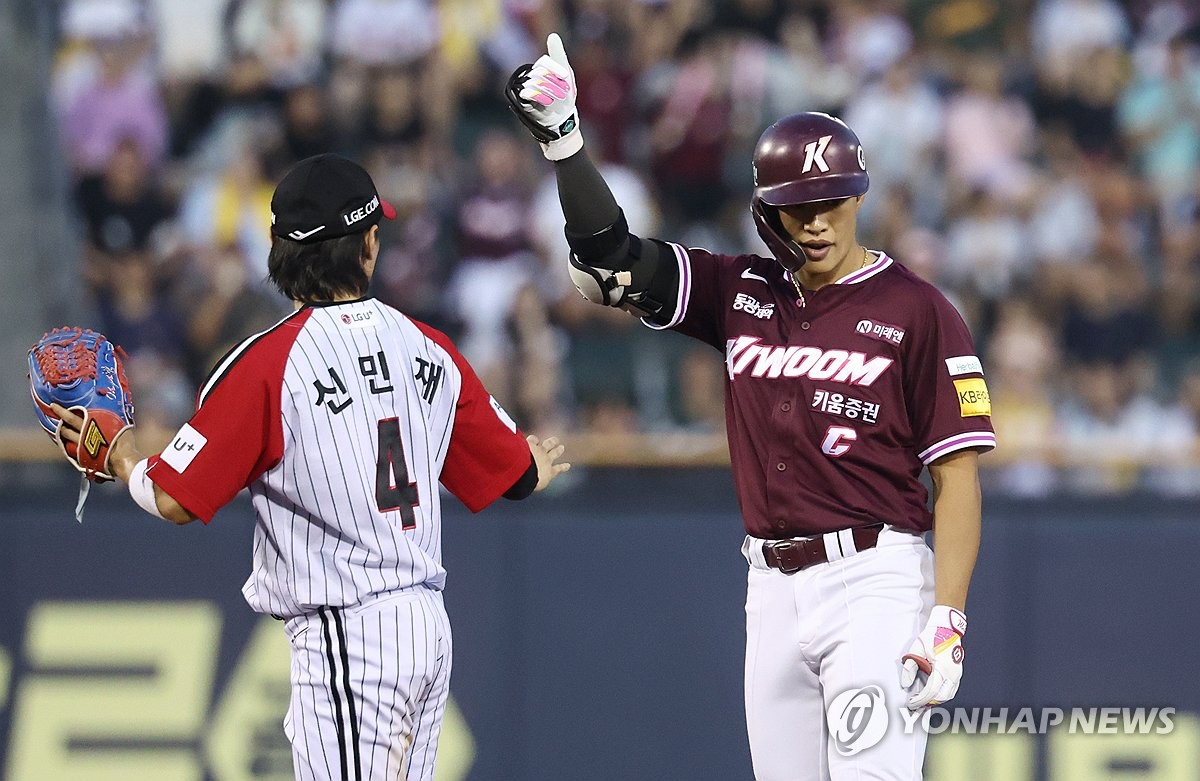 폰세로부터 홈런 친 송성문 MLB 가능성 조금은 커졌겠죠?