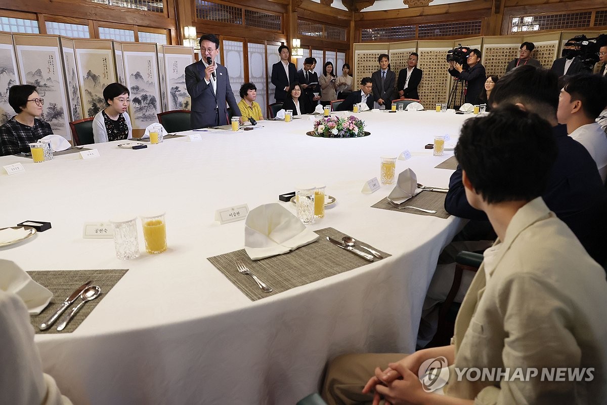 ±è¹Î¼® ÃѸ®, ¹ß´ÞÀå¾ÖÀÎ °¡Á· °ø°üÃÊû Çà»ç Àλ縻