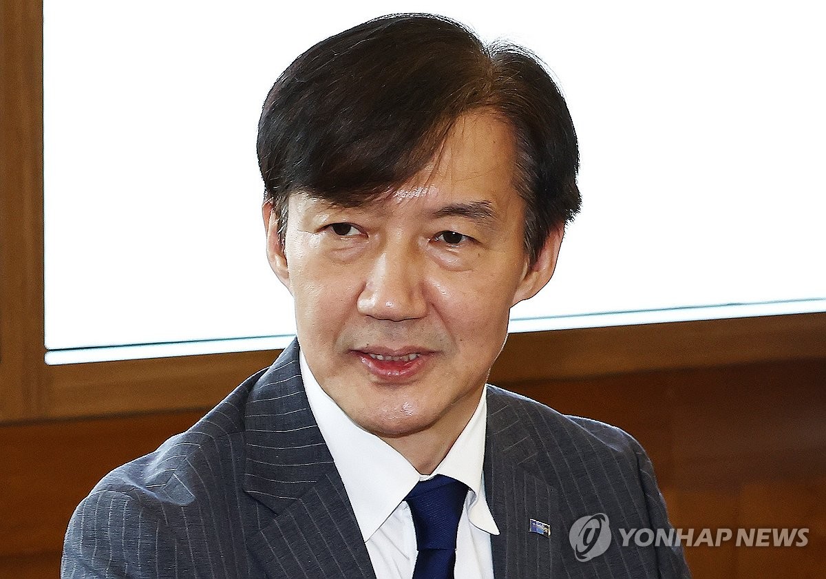조국, 강미정 대변인 탈당에 "마음 너무 무겁고 아파…후회"