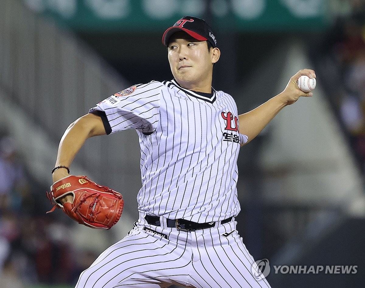 LG 선수단이 환호하는 장면