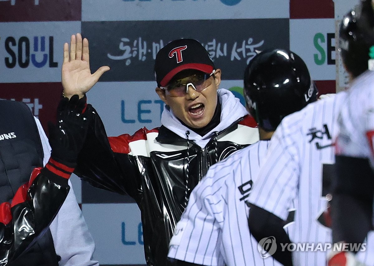 'KS 2승' 염경엽 LG 감독 시리즈를 이제 시작한다는 마음으로