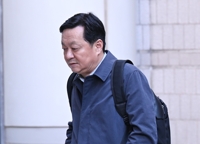 '李 없는' 정진상 대장동재판, 유동규 증인 불출석에 과태료