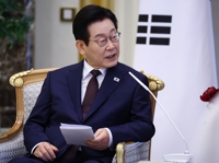 李대통령 "북핵 고도화 방치안돼…실용적·단계적 한반도비핵화"