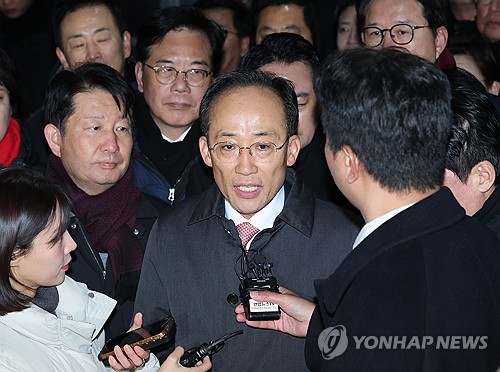 내란특검 "법원, 사실관계 명백해도 영장기각…누굴 구속하겠나"