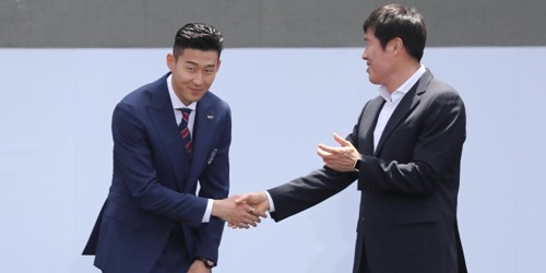 '한국 축구 전설' 차범근 "손흥민, 대견하고 너무나 자랑스럽다"