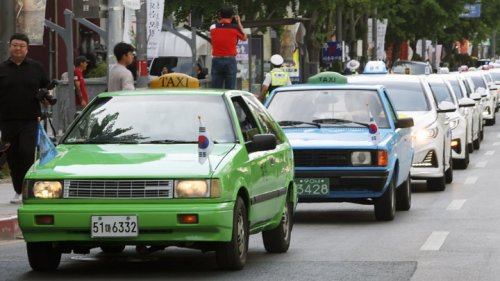 >'민주기사의 날' …5·18 차량 시위 재연