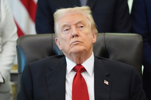 트럼프 지지율 하락세…일부 여론조사서 취임후 최저치 기록