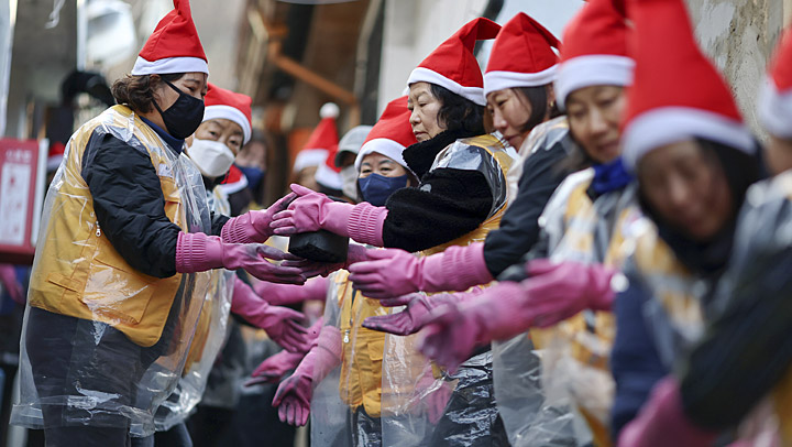 취약계층 사랑의 연탄 나눔…노원구 상계동