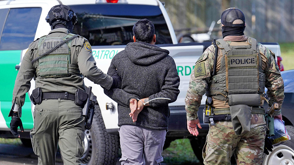 트럼프행정부, 뉴올리언스서 이민자단속 개시…%22괴물들이 거리에%22